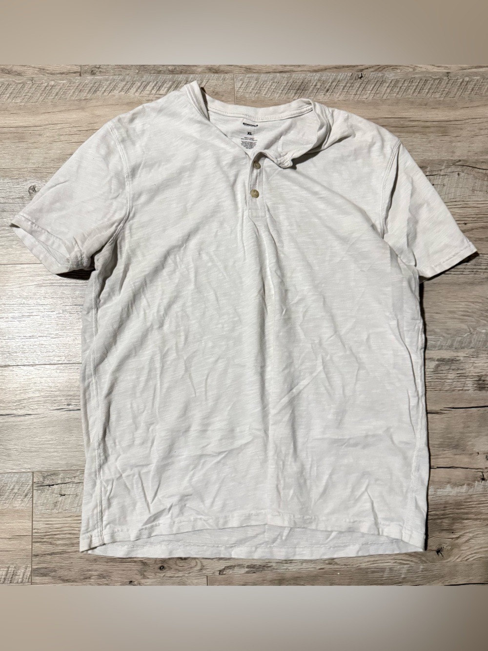 Sonoma Lightweight Short-Sleeve Henley in Off-White